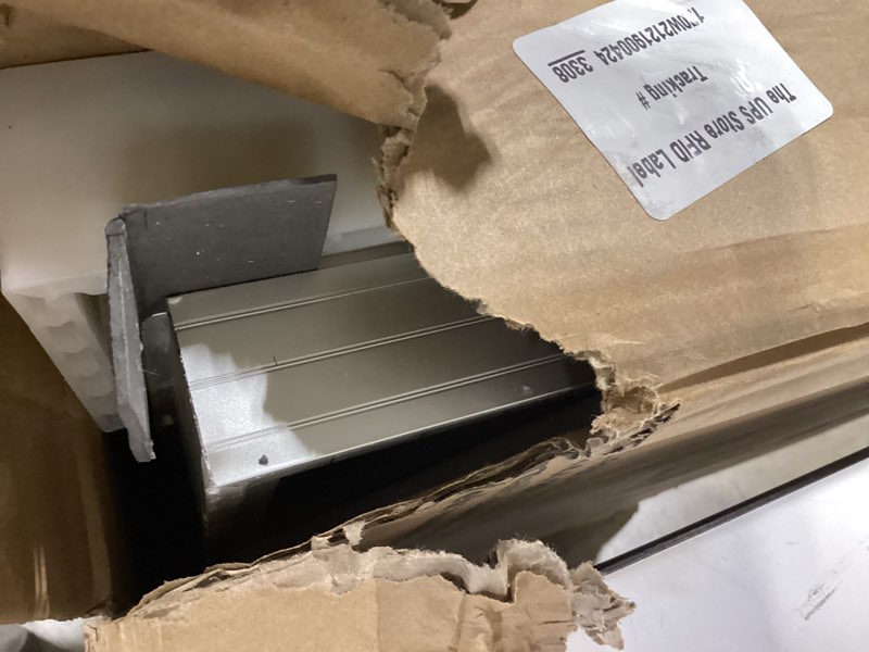 Condition photo showing Good Condition for ECO-WORTHY 400W Solar Panels 4pcs 100 Watt 18V Monocrystalline Solar Panel Module for Off Grid PV Power for Home, Camping, Boat, Shed Farm, RV,12V Battery,2-Pack 2 * 100W 4pcs(2-pack)