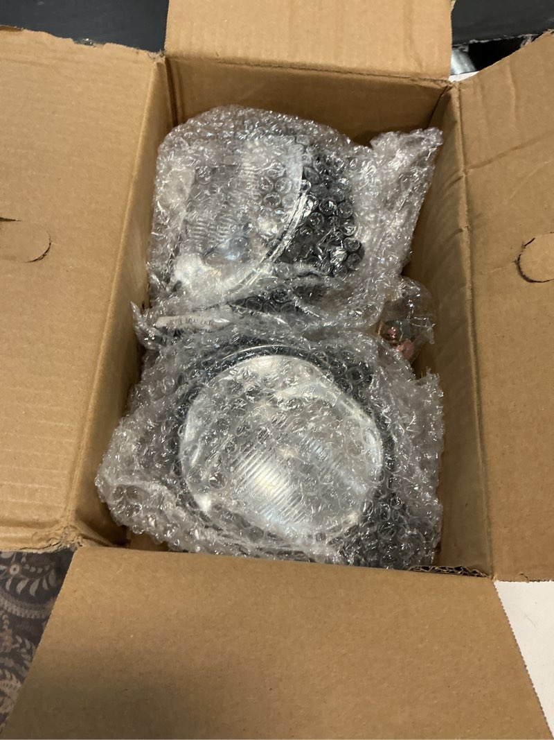 Condition photo showing Good Condition for fog light for 2002-2008 ram 1500/03-09 ram 2500/03-10 ram 3500, 2004 durango 2nd generation, 05-06 durango pickup truck 9006 12v 51w with clear lens black bezel pair fl7109