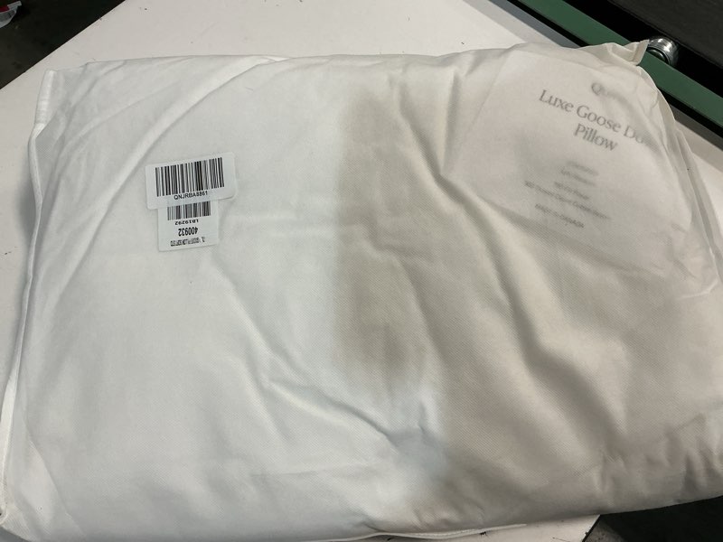 Condition photo showing New/Like New for luxe goose down pillow standard 