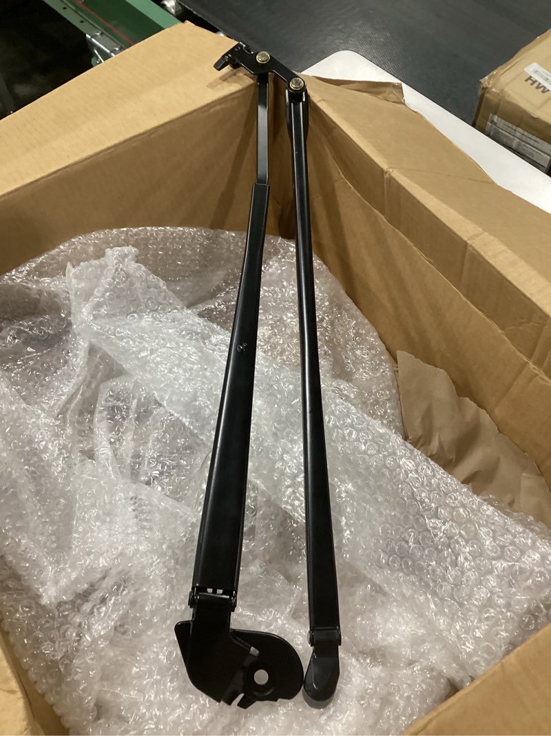 Condition photo showing Good Condition for right windshield wiper arm compatible with toyota vitz nsp130 2013-2017 | front right hand drive,compatible with toyota vitz nsp135 ksp130 ncp131 nhp130 2013-2017,replace 8521152520 85211-52520