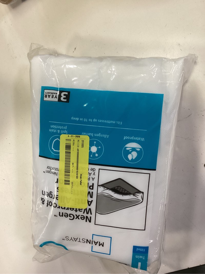 Condition photo showing New/Like New for mainstays nexgen waterproof fitted mattress protector, twin