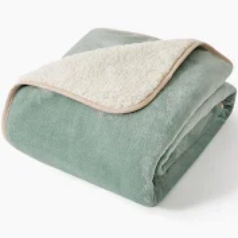 Bedsure Waterproof Blanket for Bed - Sherpa Fleece Waterproof Dog Blankets for Large Dogs, Pet Blank Green 