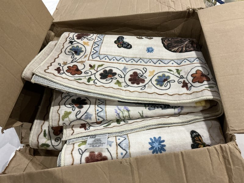 Condition photo showing As Is for similar to rugcomf door mat indoor entrance 2x3 rug machine washable boho floral animal cat small area rug non-slip low pile throw rugs for entryway kitchen front door indoor entrance entry kids room, pink pink/cat 2' x 3' (rectangular)