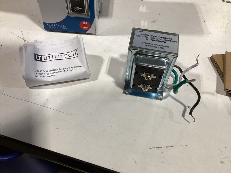 Condition photo showing Good Condition for utilitech silver doorbell transformer