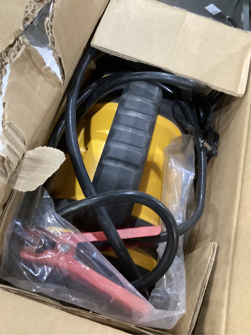 DEWALT DXAEPS14-Type2 2000 Peak Battery Amp 12V Automotive Battery Booster Jump Starter/Power Statio