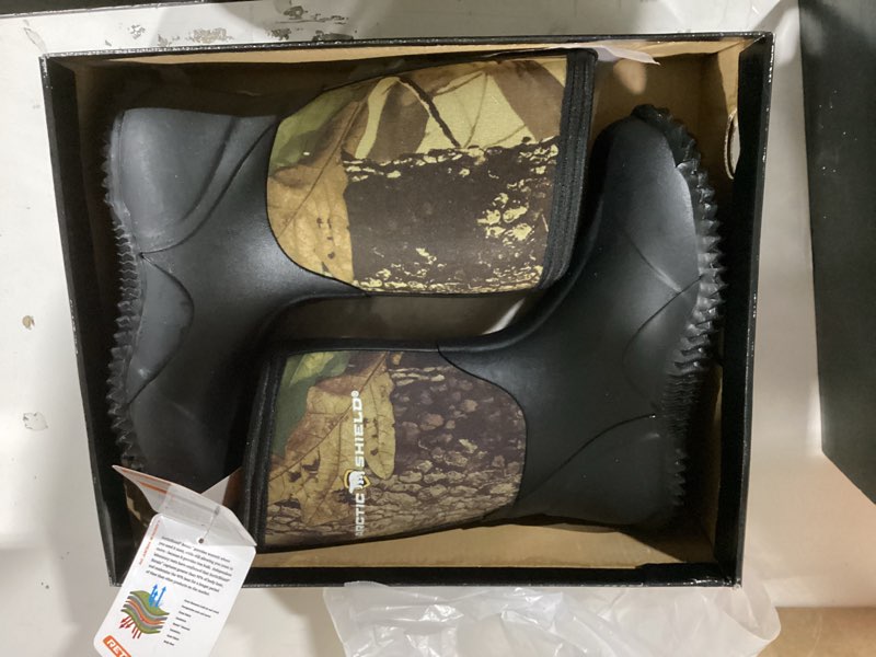 Condition photo showing Good Condition for Kids Rain Boots - Outdoor Waterproof & Insulated Winter Boots for Girls & Boys - Unisex Kids Snow Boots for Rain, Mud, Agriculture & Fishing for Toddlers, Little & Big Kids 3 Toddler Camouflage