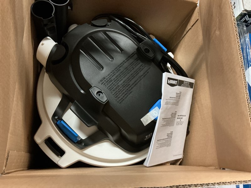 Condition photo showing Good Condition for hart voc1012pf 3703 10 gallon 6 peak hp poly wet/dry vacuum with locking accessories