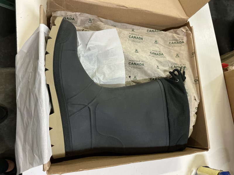 Condition photo showing Good Condition for kamik workday 3 bx work boots men's 13m