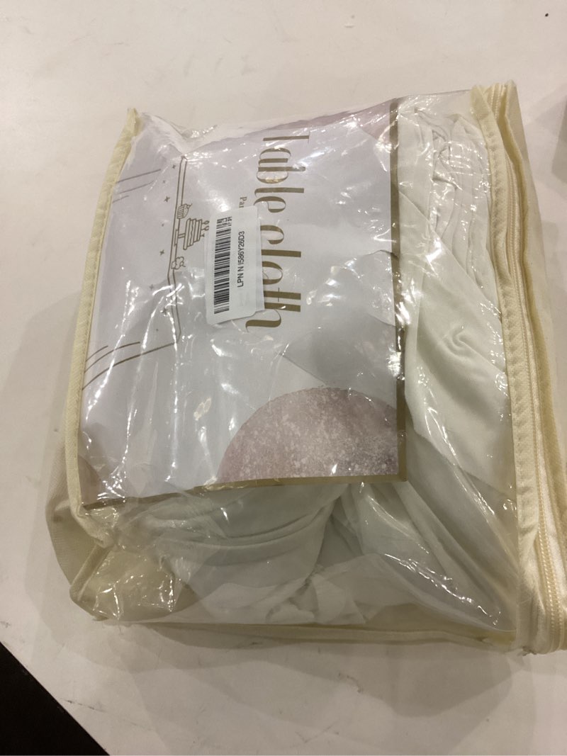 Condition photo showing Good Condition for leegleri 2 Pack Ivory Spandex Table Clothes for 6 Foot Rectangle Tables, Wrinkle Free Fitted Table Cloth 6ft Stretch Tablecloths for Parties Weddings Birthday Banquet Baby Shower Ivory 6FT(2pack)