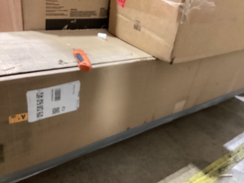 Condition photo showing New/Like New for Gator Recoil Retractable Truck Bed Tonneau Cover | G30481 | Fits 2019 - 2025 Chevy/GMC Silverado/Sierra 1500, works w/ MultiPro/Flex tailgate (Will not fit Carbon Pro Bed) 5' 10" Bed (70") Retractable 5' 10" Bed