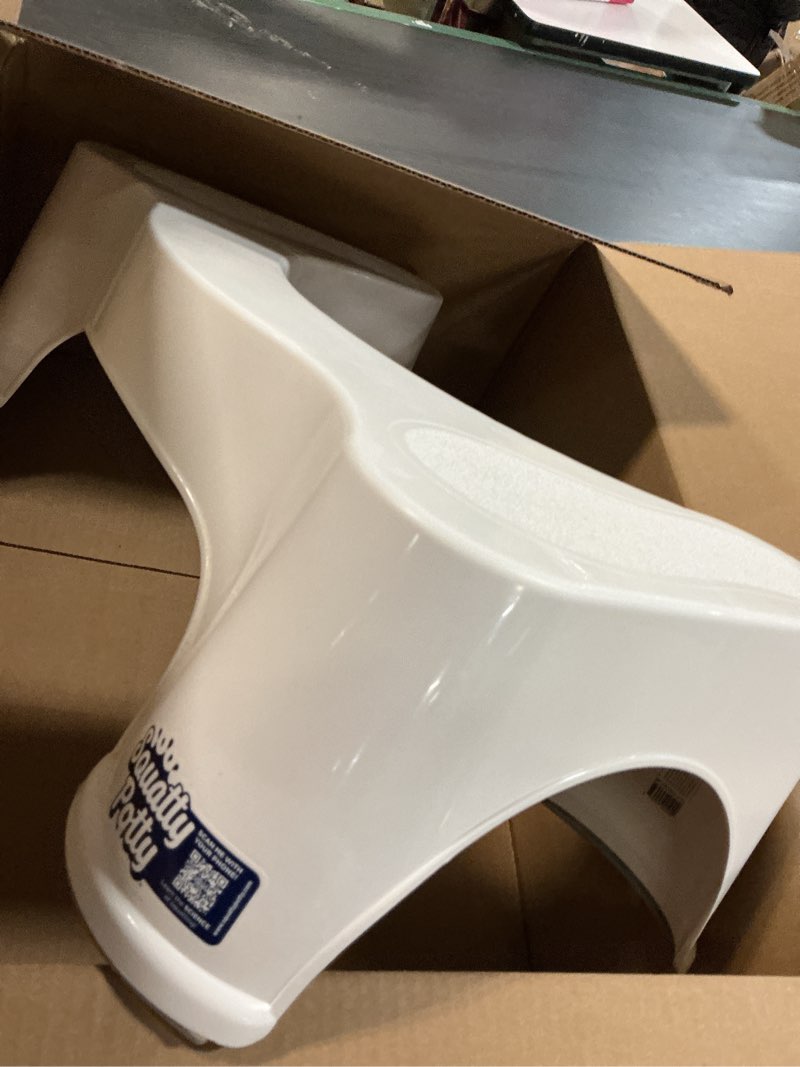 Condition photo showing Good Condition for Squatty Potty The Original Bathroom Toilet Stool, 7 Inch height, White White Original 7"