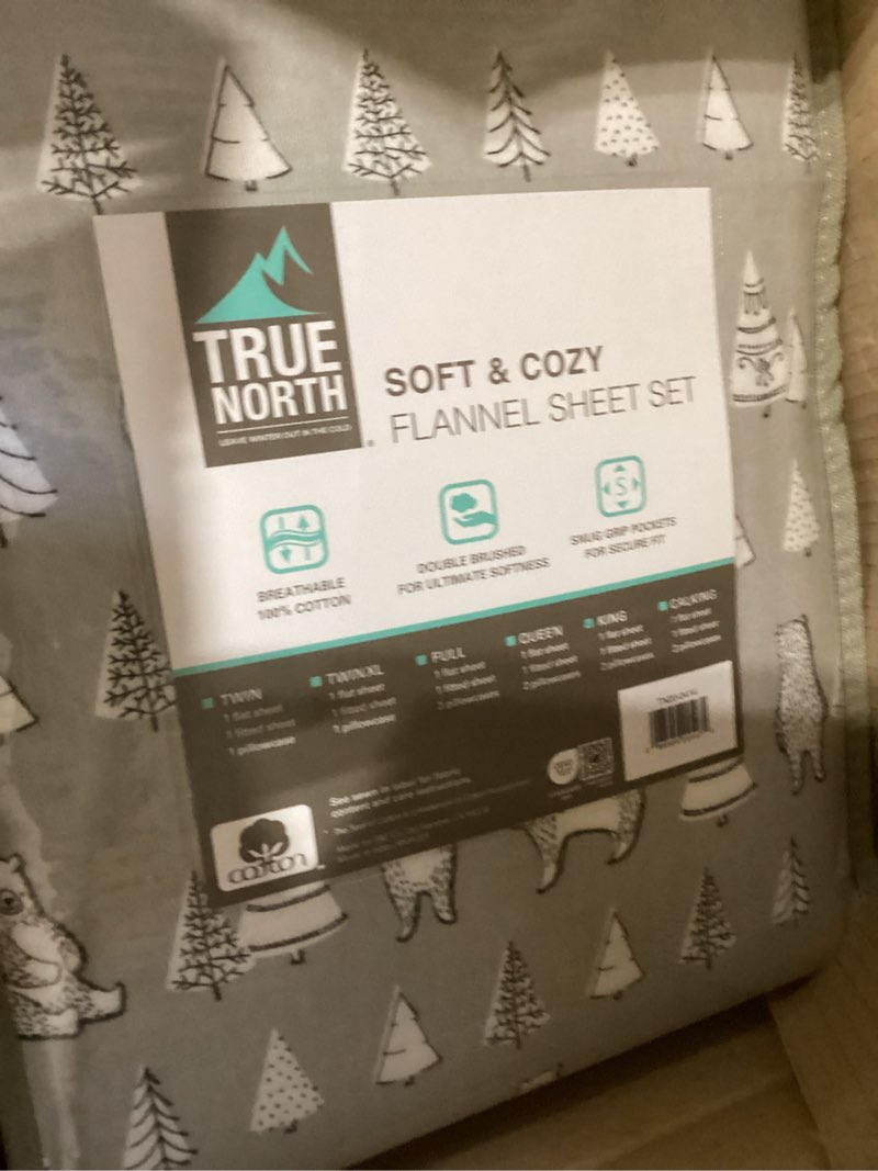 Condition photo showing Good Condition for Sleep Philosophy True North Cozy Flannel Warm 100% Cotton Sheet - Novelty Print Animals Stars Cute Ultra Soft Cold Weather Bedding Set, King, Bear 4 Piece Bear King