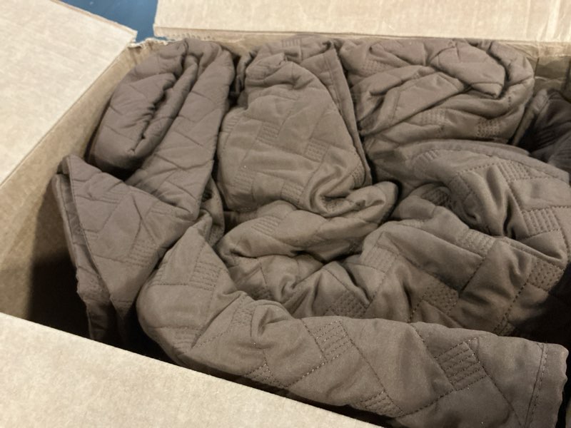 Condition photo showing As Is for bedsure quilts queen size - lightweight bedspreads queen size with basket weave pattern, soft quilt bedding set, brown comforter set coverlet for all seasons with 2 pillow shams (90" x 96") | skin-friendly soft, all-season comfort, breathable, lightweight, machine washable 21 - brown queen (90" x 96")