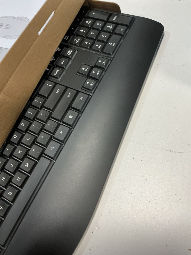 Condition photo showing Good Condition for wireless keyboard and mouse combo- veilzor 2.4g rechargeable keyboard with phone holder, ergonomic wrist rest, 9 rgb backlit effects, silent keyboard mouse set for windows, laptop, pc