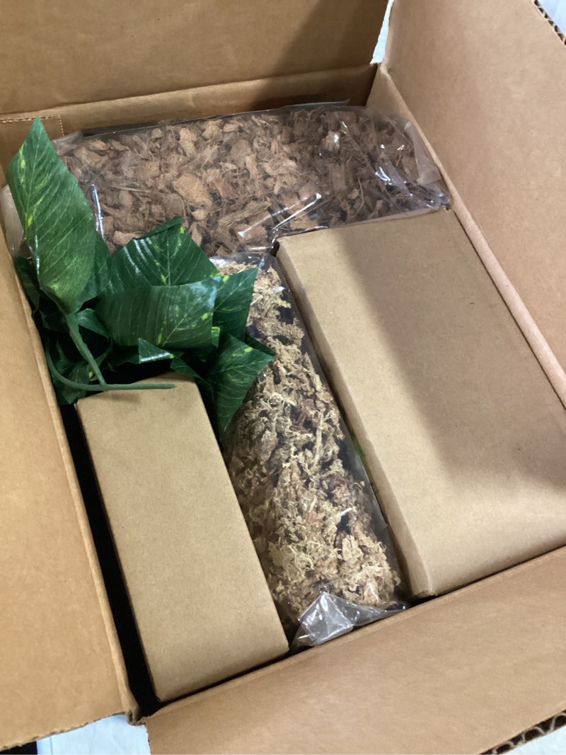 Condition photo showing New/Like New for Snake Starter Kit 10 Gallon Setup Habitat