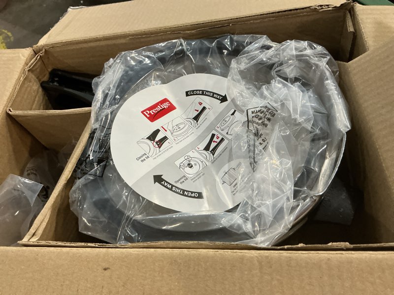 Condition photo showing Good Condition for prestige popular aluminum pressure cooker, 5 l, silver 5.3 quarts