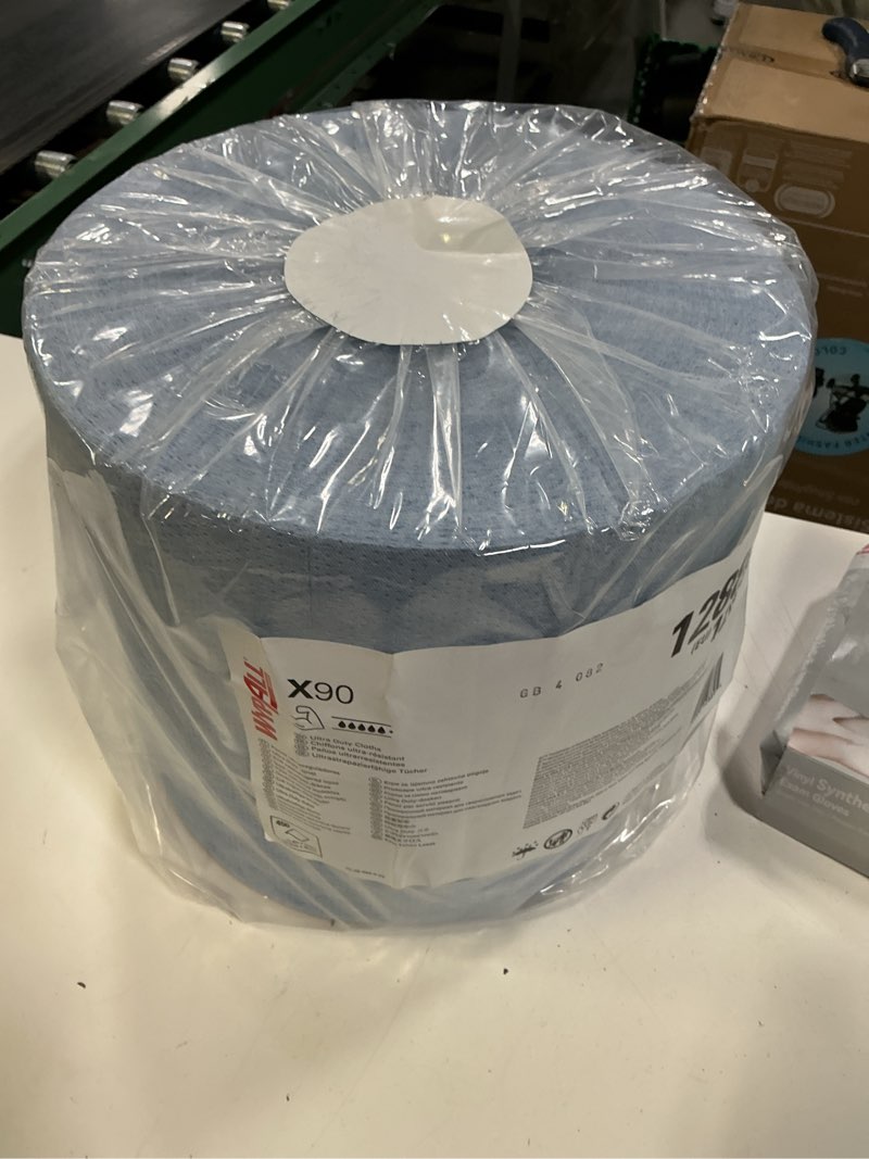 Condition photo showing Good Condition for x90 cloths, jumbo roll, 11 1/10 x 13 2/5, denim blue, 450/roll, 1 roll/carton