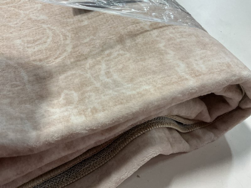 Condition photo showing As Is for Nakagishi 5x7 Area Rugs Living Room: Washable Large Vintage Beige Rug Neutral Non-Slip Soft Stain Resistant Indoor Carpet for Bedroom Nursery Dining Room Under Table Bed Home House Office Playroom Beige 5' x 7' (Rectangular)