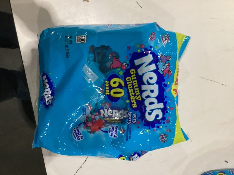 Condition photo showing New/Like New for NERDS Gummy Clusters Candy, Very Berry, Crunchy and Gummy, Individually Wrapped Treat Size Packs, 60 count, 30 oz
