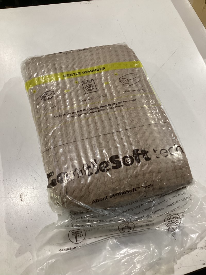 Condition photo showing New/Like New for bedsure 100% cotton blanket queen size for spring summer, waffle weave thin lightweight breathable blanket for bed, cotton bedding room decor gifts for women, men, coffee brown, 90" x 90" coffee brown queen (90" x 90")