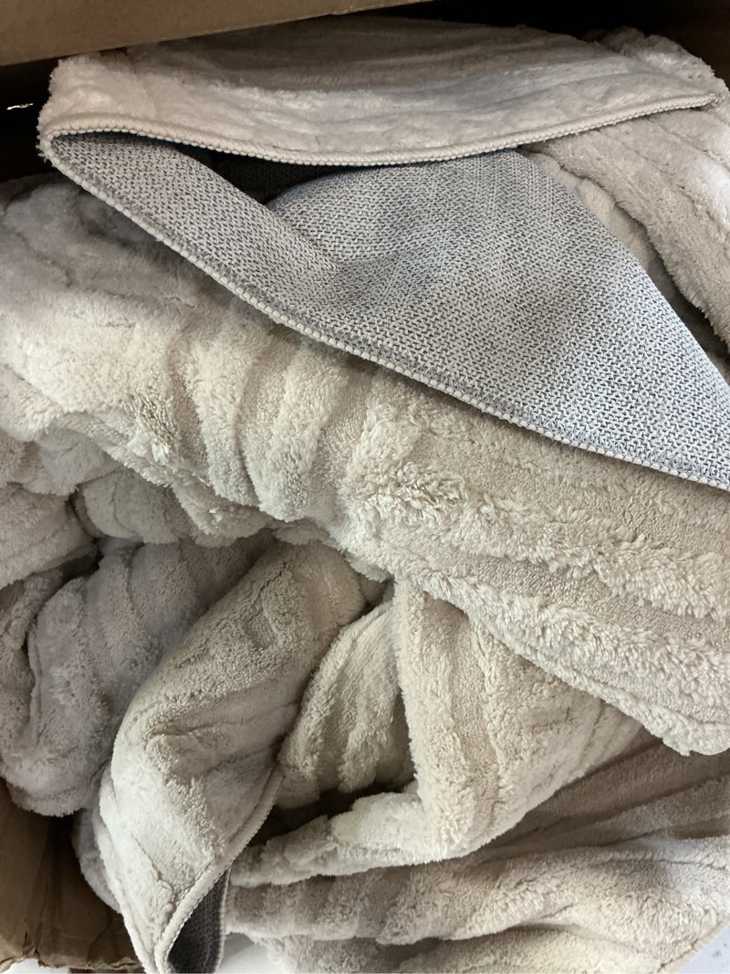 Condition photo showing Good Condition for area rug for living room moder machine washable rugs for bedroom dinning room office decor non-slip soft carpet, light camel large