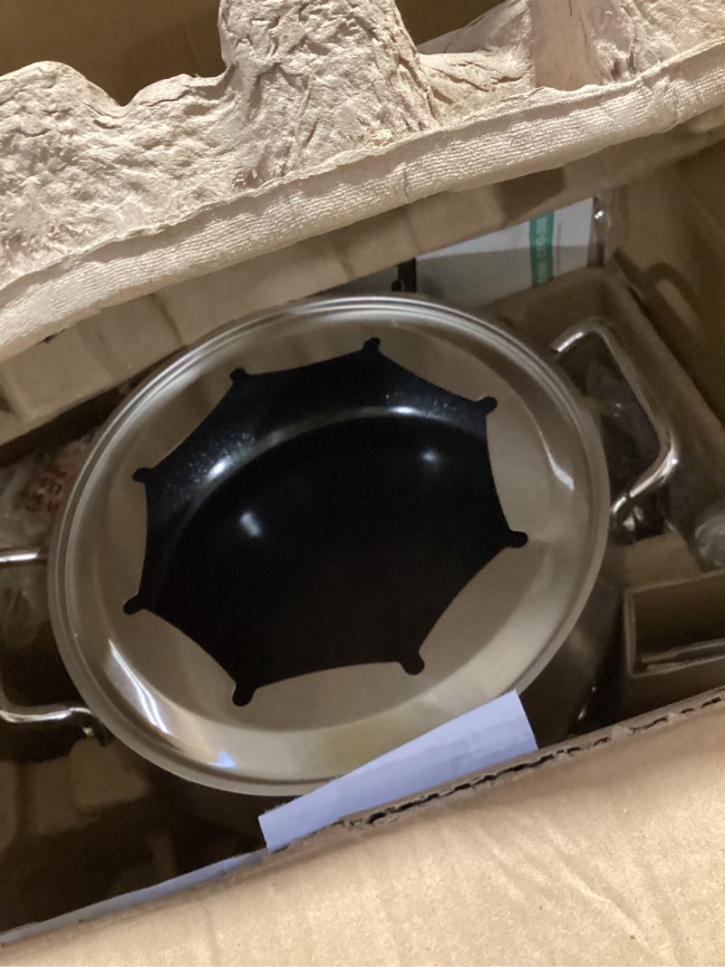 Condition photo showing Good Condition for Cuisinart Fondue Pot Set, 3-Quart Stainless Steel Electric Fondue Pot for Chocolate, Cheese, Broth, and Oil, Includes 8 Forks, Temperature Control, Nonstick Interior, Dishwasher Safe, CFO-3SSNAS