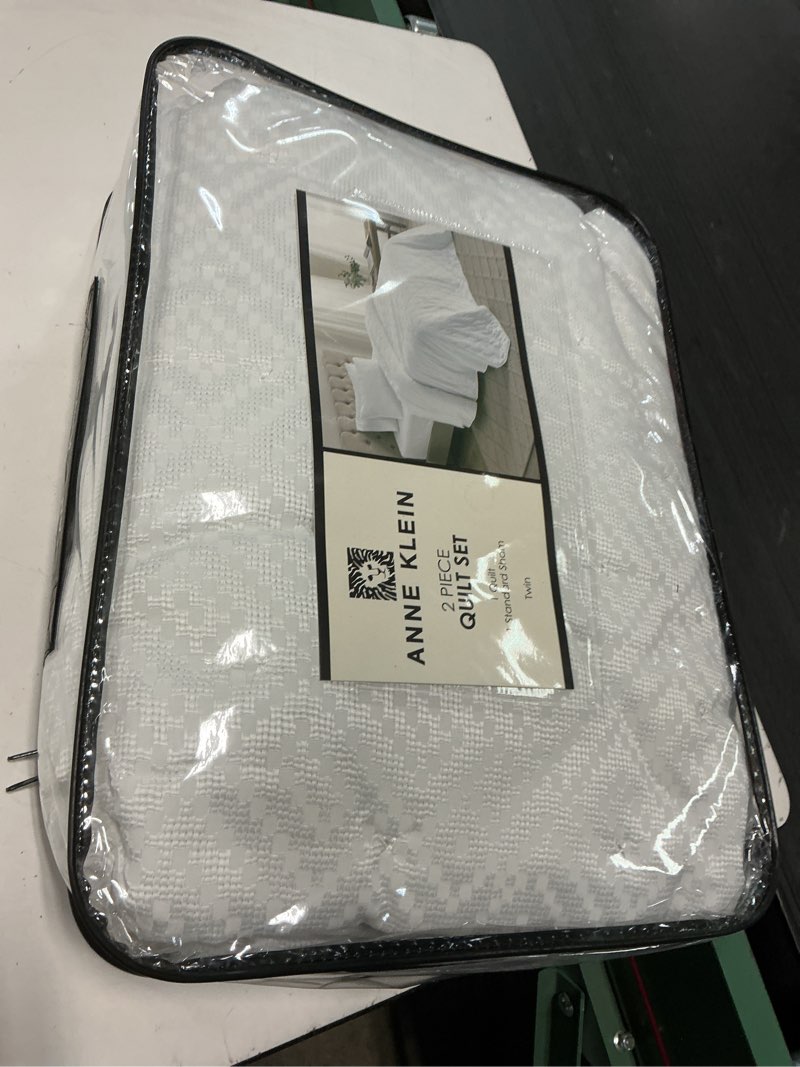 Condition photo showing Good Condition for anne klein torringford geometric scroll jacquard 100% cotton 2-piece quilt set, oeko-tex certified, twin, white twin white