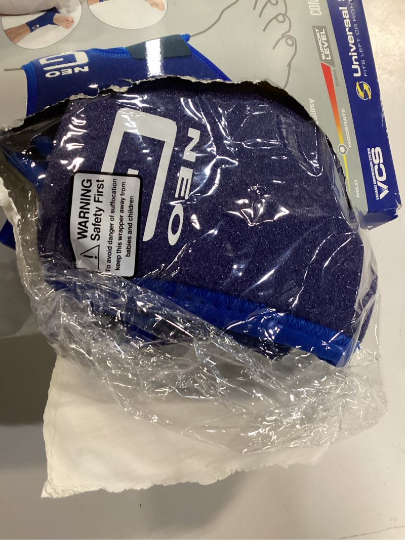Condition photo showing Good Condition for neo g ankle support - one size