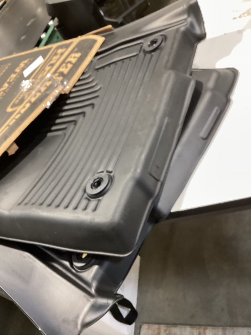 Condition photo showing Good Condition for husky liners weatherbeater floor mats | fits 2019-2020 hyundai santa fe | front row, 2-pc black - 13871 front row 2019 - 2020
