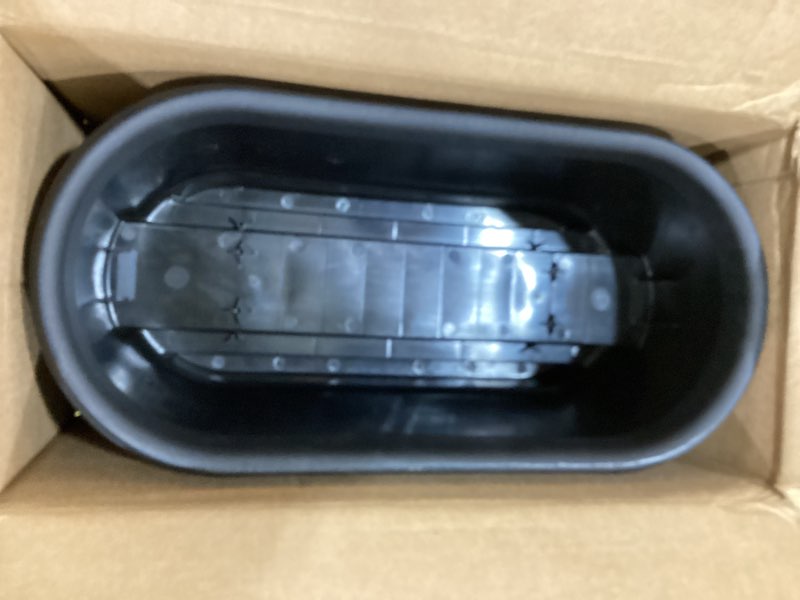 Condition photo showing Good Condition for bloem 12" plastic deck rail planter, black, 4-pack | fits securely on flat railings 3.75" or 5.75" wide, with a generous two gallon capacity for plenty of planting. black 12" (pack of 4)