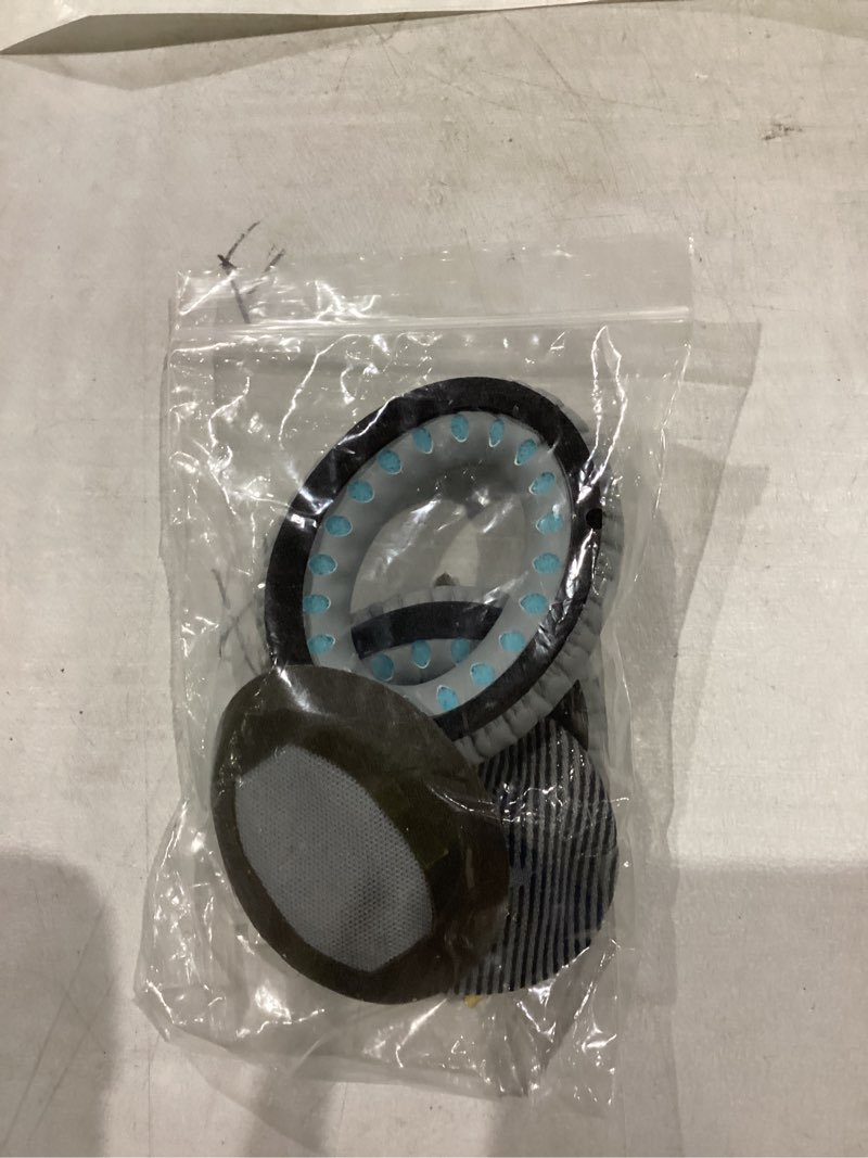 Condition photo showing Good Condition for Replacement Ear Cushions for Bose QuietComfort 35 QC35 QC35ii QC45 QC25 QC15, Headphones Earpads with Protein Leather& Memory Foam (Grey) QC35 Grey Protein Leather