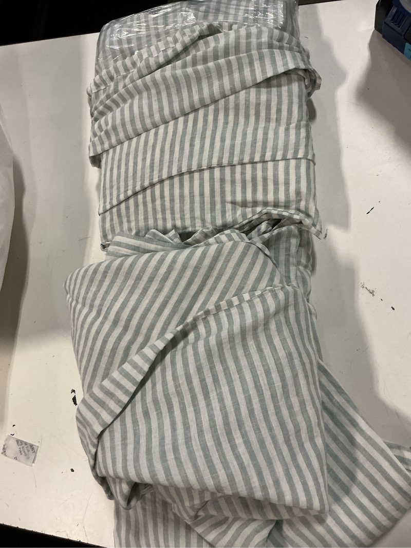 Condition photo showing New/Like New for european linen stripe duvet cover set, king/cal king, mist/white stripe