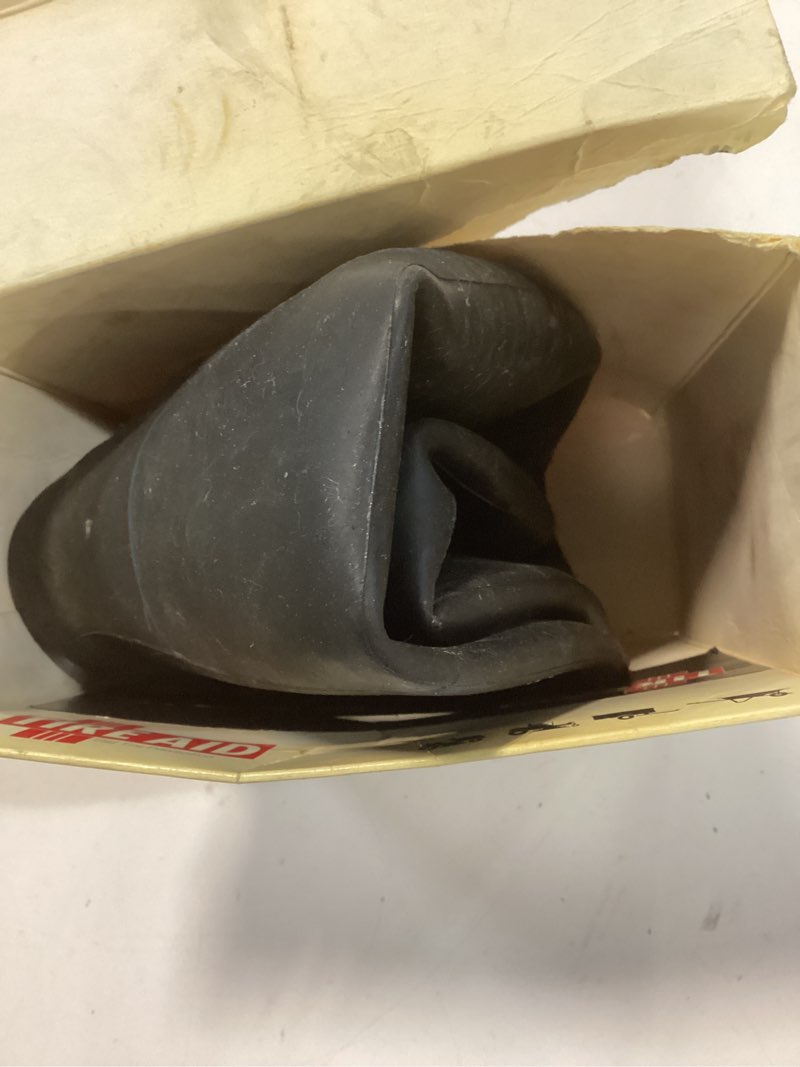 Condition photo showing Good Condition for arnold 490-328-l014 5x6.5-6 nh inner tube