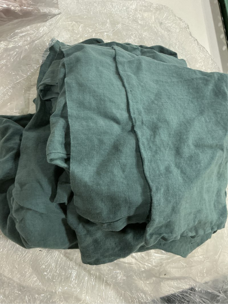 Condition photo showing As Is for european linen fitted sheet set, king, ocean
