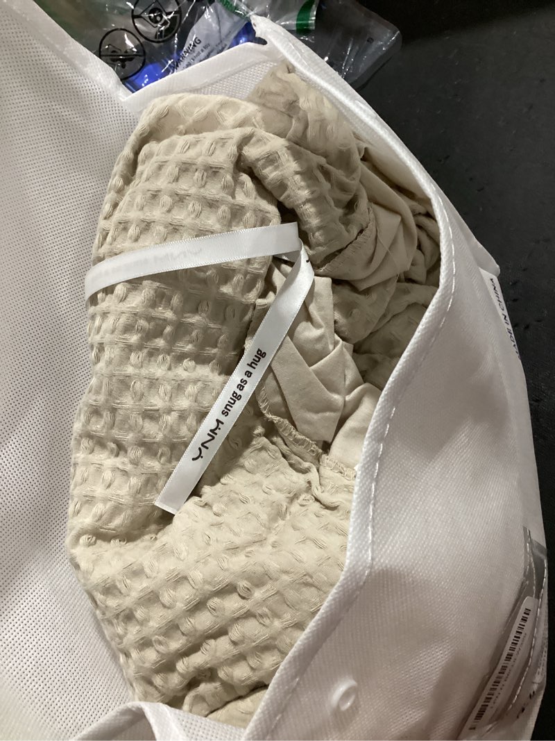 Condition photo showing Good Condition for ynm cotton waffle weave duvet cover for weighted blankets with 16 strings (oatmeal,48''x72'') 48''x72'' duvet cover cotton removable cover oatmeal