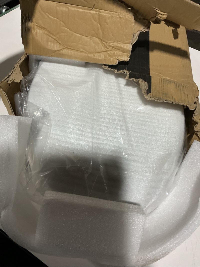 Condition photo showing Good Condition for Delta 833004 Elongated Soft Close Bidet Seat with Manual Control Self-Cleaning Wand - White Transitional