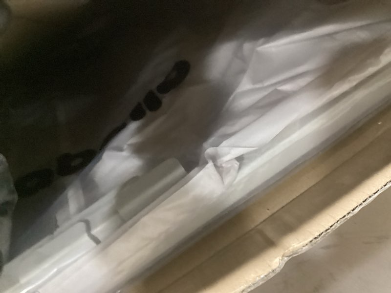 Condition photo showing Good Condition for babelio safety gate door fits for stairs, narrow and wide doorways with auto close, easy install, no drilling, pressure mounted for baby, child, pets, dog/puppy, 26''-40'', white white 30"tall 26"-40" wide
