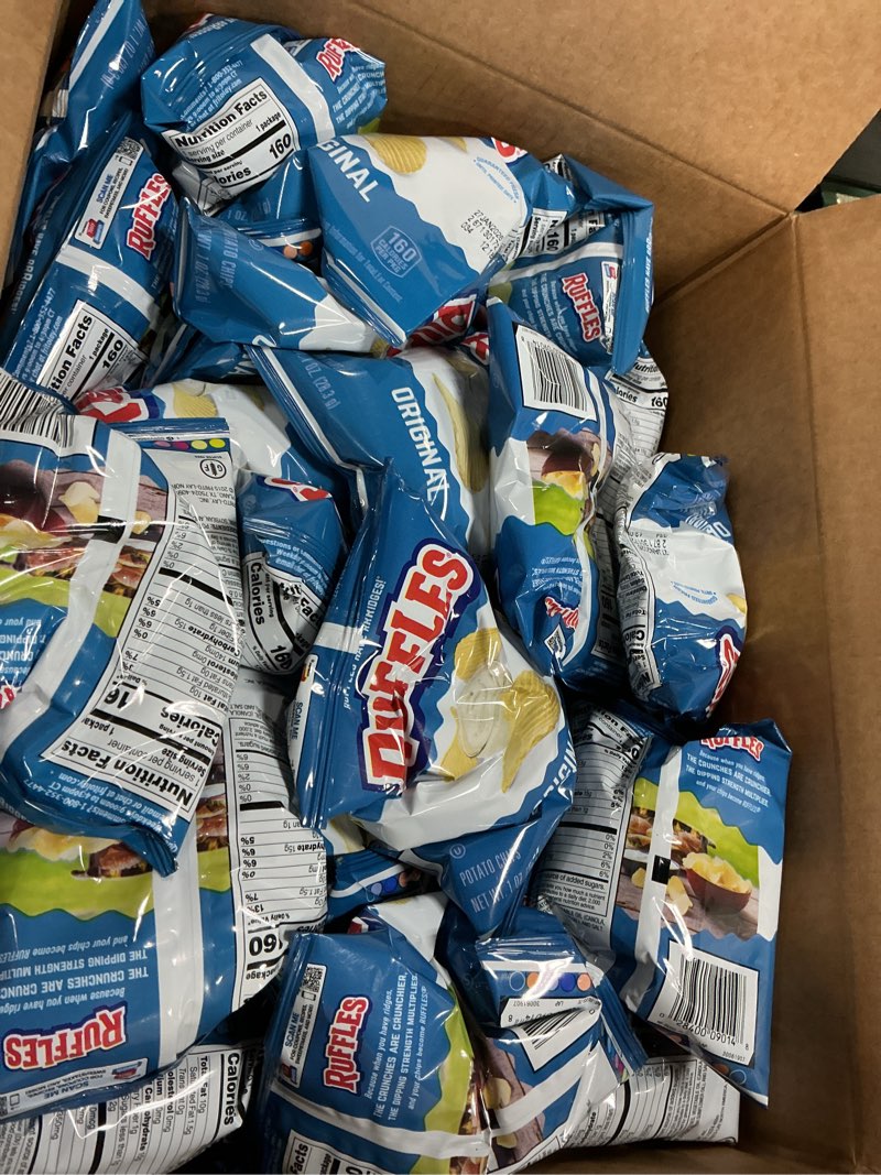 Condition photo showing New/Like New for Best by jan/27/2926)Ruffles Original Potato Chips, 1 Ounce (Pack of 40)