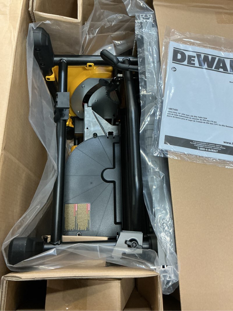 Condition photo showing Good Condition for dewalt 15 amps corded 10 in. table saw