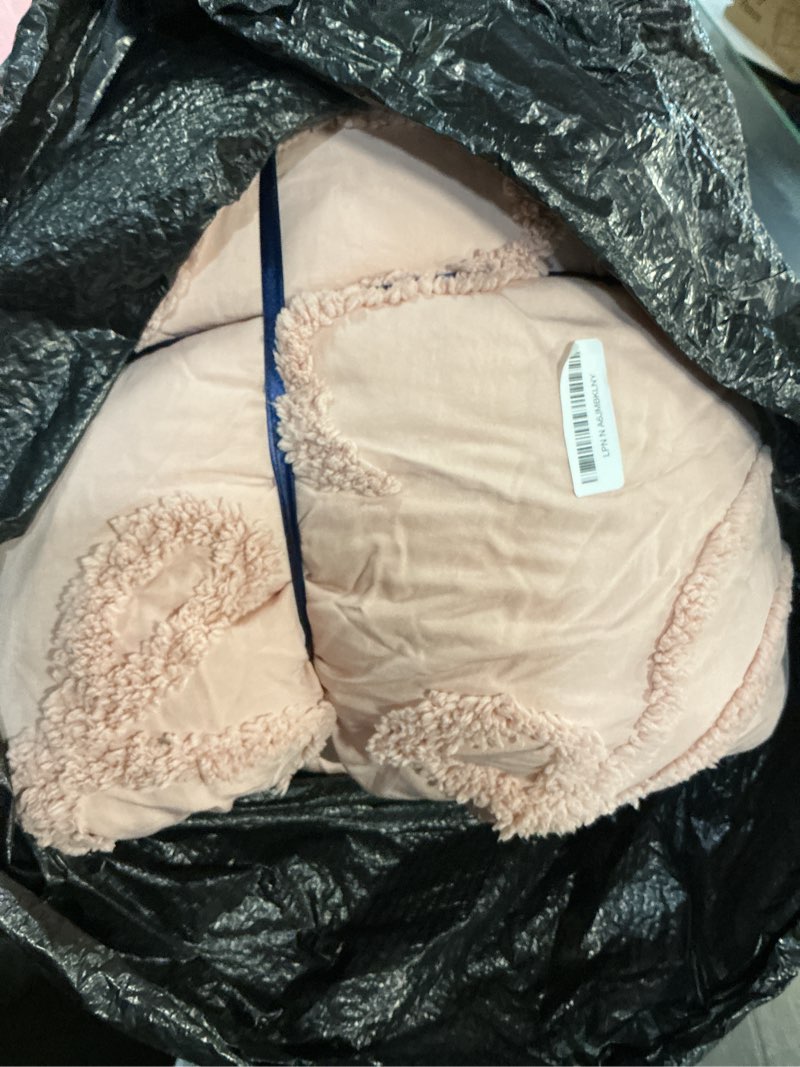 Condition photo showing As Is for Bedsure Tufted Rose Pink King Comforter Set, GentleSoft™ 3 Pieces Bow Cute Bedding Pink Room Decor, Gifts for Girls Teens Women, All Seasons, 1 Bed Comforter, 2 Pillow Shams, 104x90 Inches King (104" x 90") 04 - Tufted Bow Rose Pink