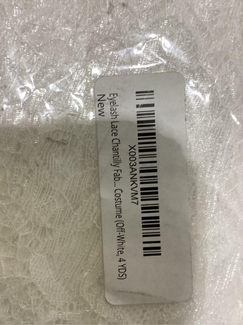 Eyelash Lace Chanitilly fab…. Costume (off white-4YDS)