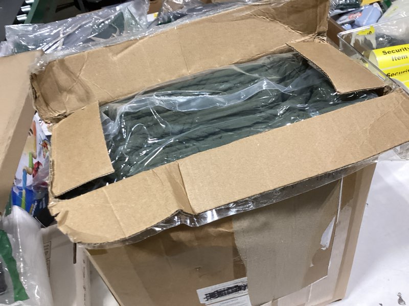 Condition photo showing New/Like New for wdcozy 100% cotton queen size quilt set - olive green pre-washed soft lightweight modern bedspread, farmhouse country rustic coverlet, textured like linen, shabby chic gauze bedding, 3 pieces olive full/queen (90"x96")