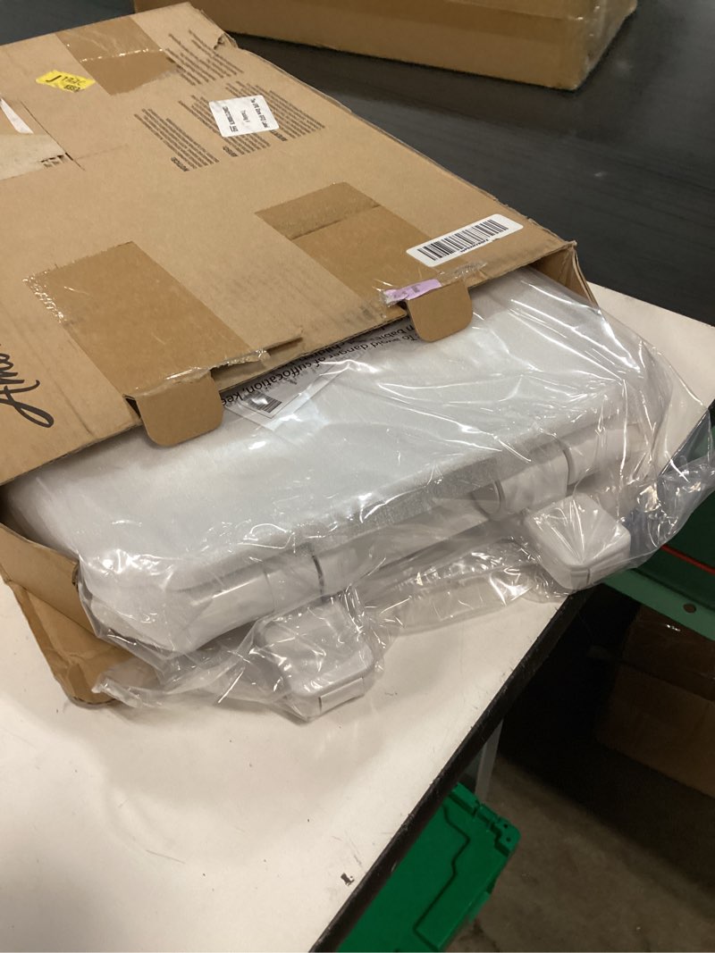 Condition photo showing New/Like New for american standard 5503a00b.020 transitional slow-close elongated front toilet seat, white