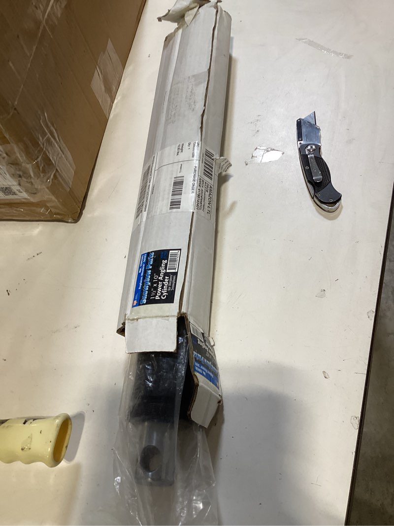 Condition photo showing Good Condition for buyers products 1304205 power angling and lift cylinder