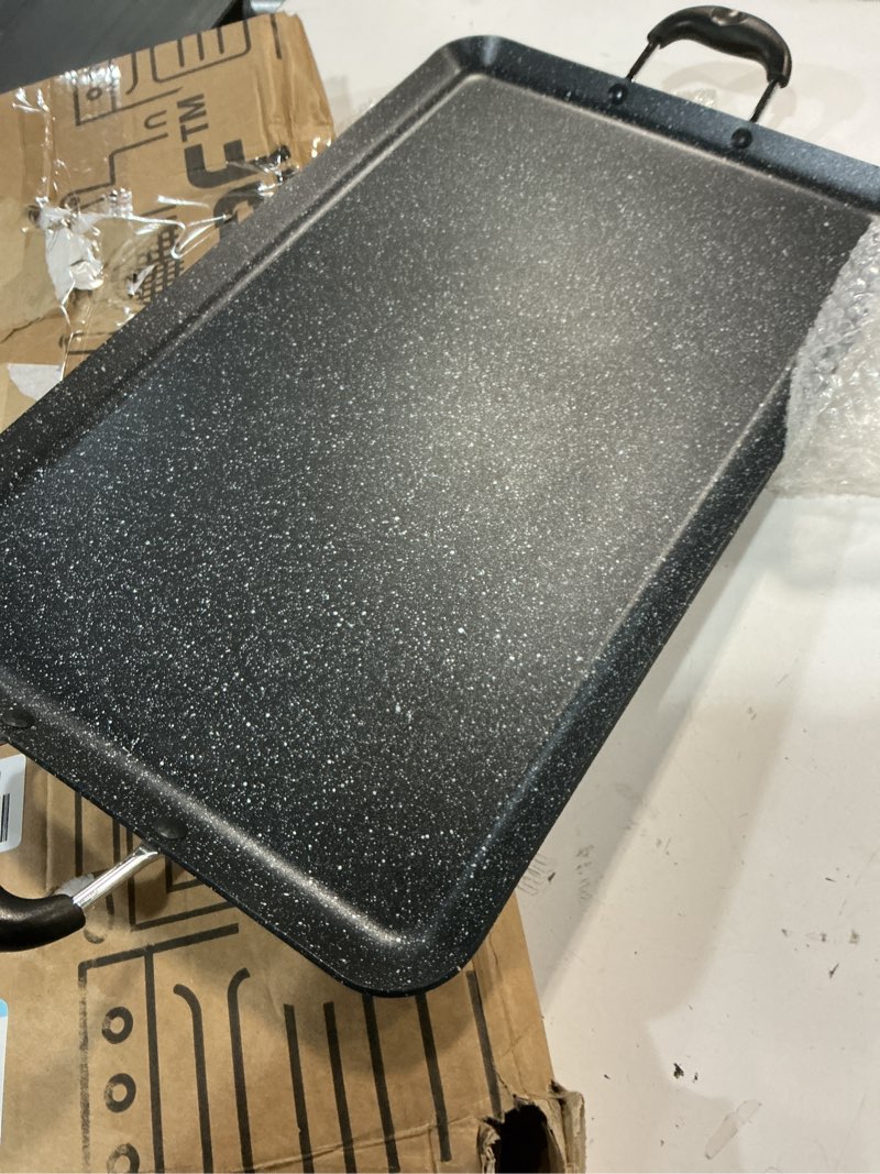 Condition photo showing Good Condition for stick double burner griddle, dishwasher safe with bakelite handle (black)