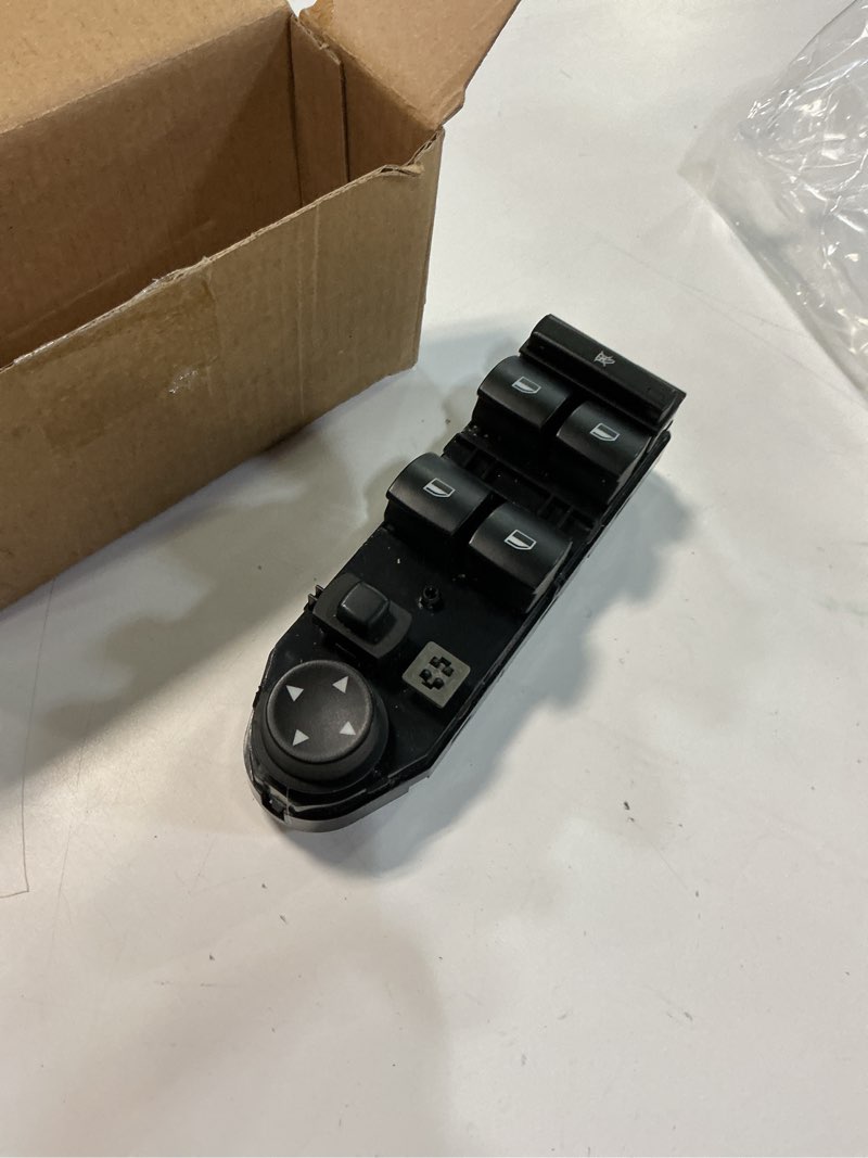 Condition photo showing Good Condition for front left driver side master power window switch - compatible for bmw x3 2.5l l6 - gas, 3.0l l6 - gas 2004-2010 - replace part 61313414354