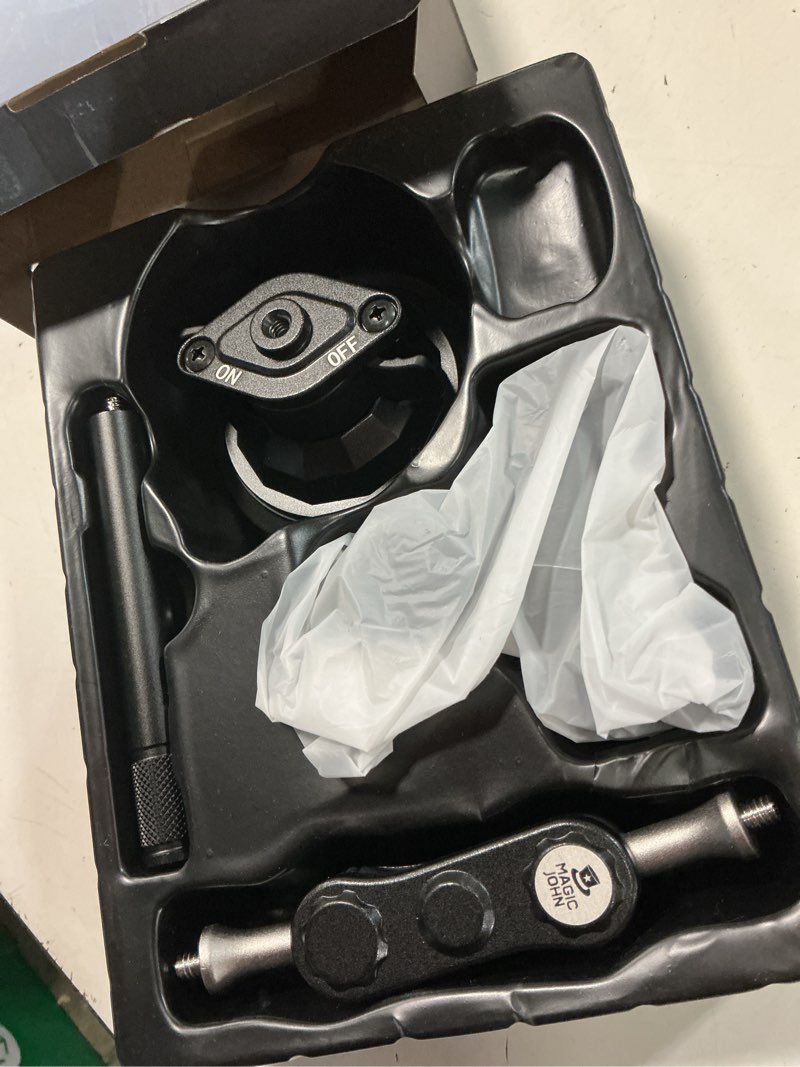 Condition photo showing Good Condition for magic john car phone holder, ultra-durable mteal phone holders for your car, 360° rotation cell phone car mount for windshield, suction cup car phone mount for iphone samsung all smartphone