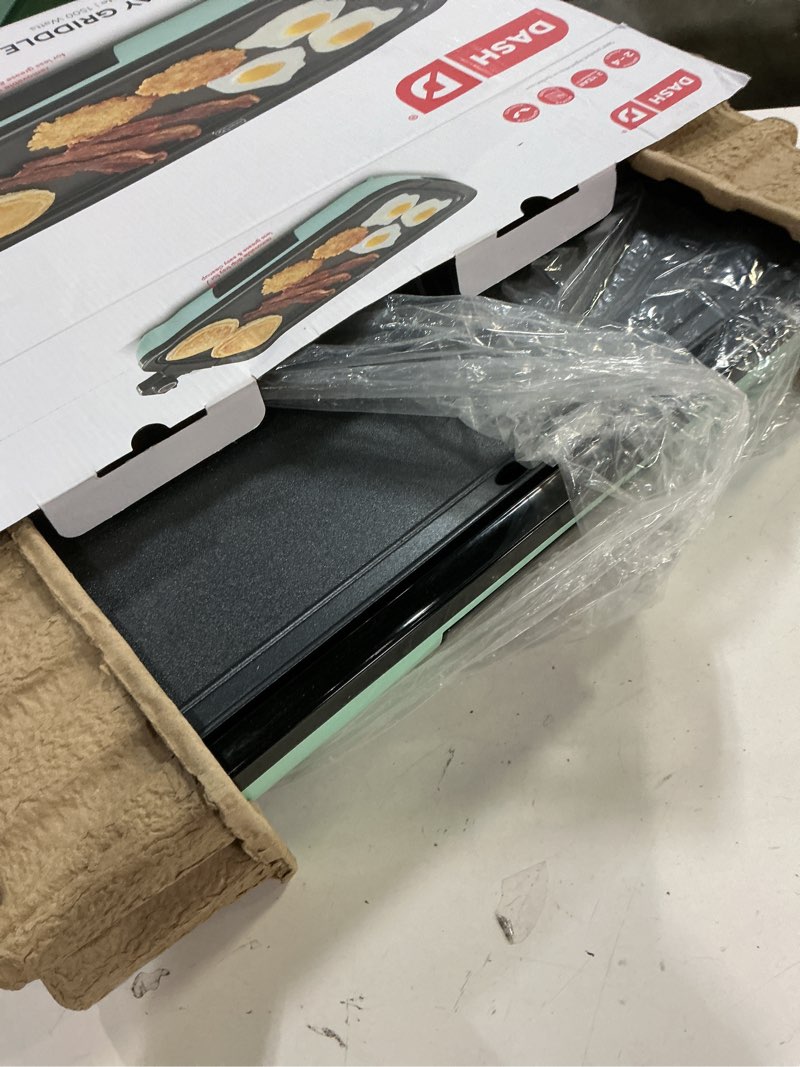 Condition photo showing Good Condition for dash deluxe everyday griddle - electric griddle with removable plate - nonstick, easy-clean surface & anti-slip base - recipe book included - aqua