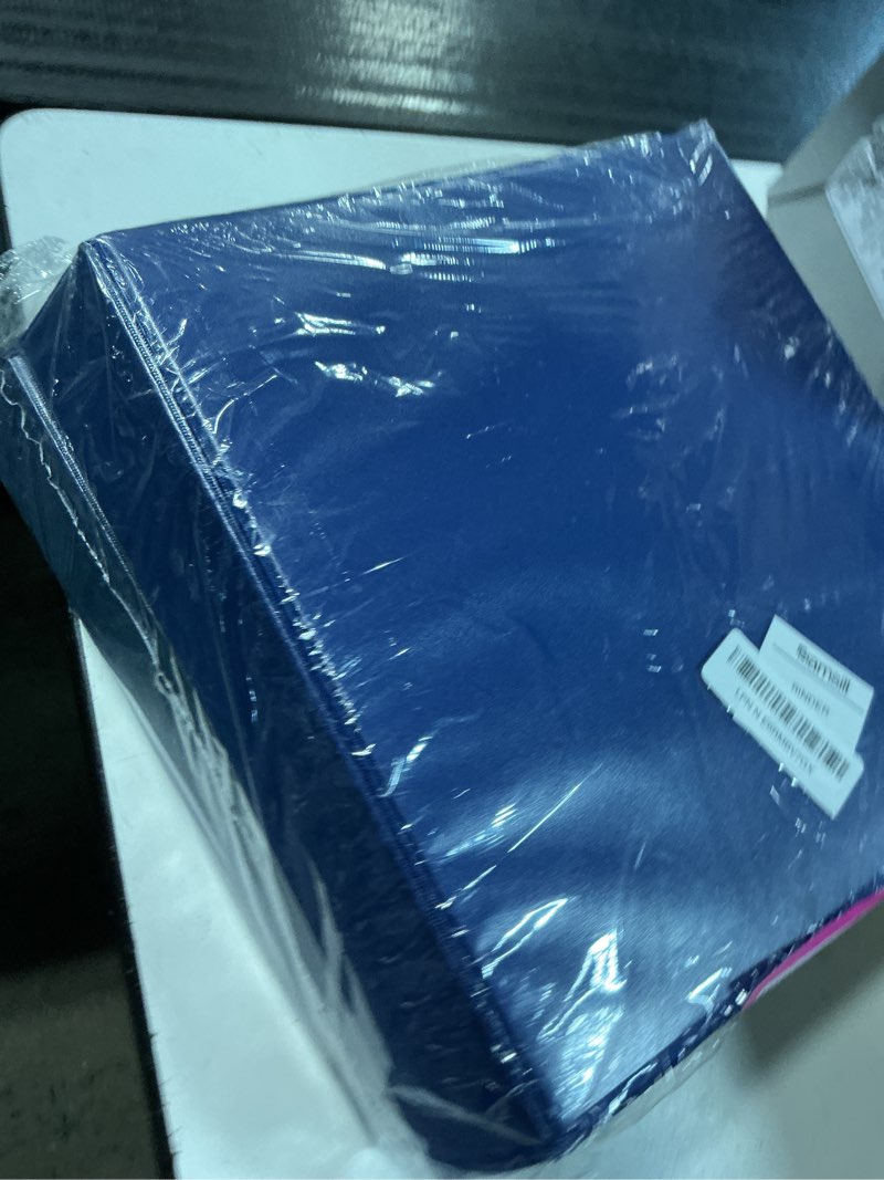 Condition photo showing Good Condition for samsill 1.5 inch 3 ring binders, economy round ring, clear view cover, 325 sheet capacity - for school, home, office - blue, 4 pack blue 4-pack 1.5-inch