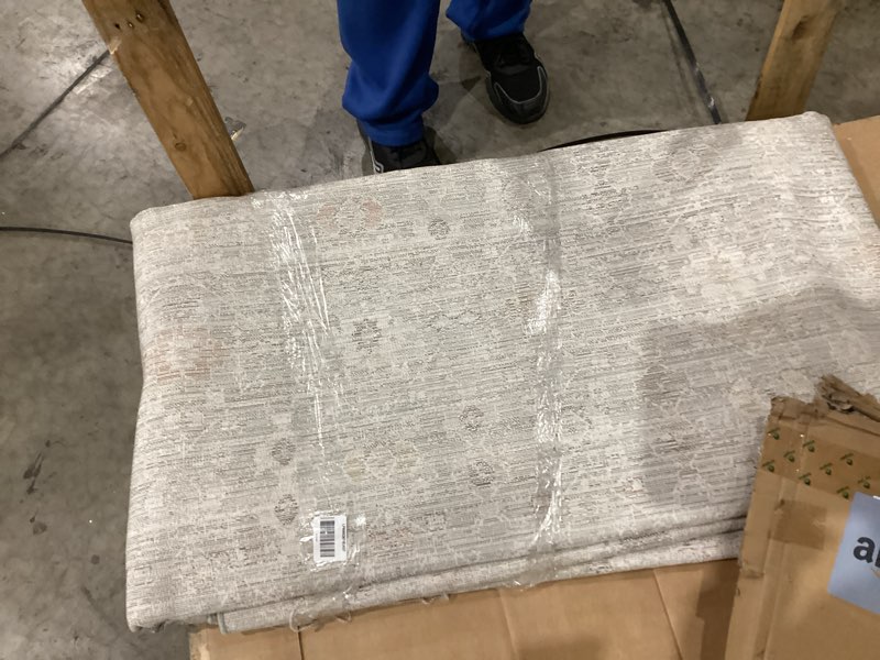 Condition photo showing Good Condition for Loloi Chris Loves Julia Ida Collection IDA-04 Spa/Multi 9'-3" x 13'-1", .19" Pile Height, Area Rug Spa / Multi 9'3" x 13'1" (Rectangular)